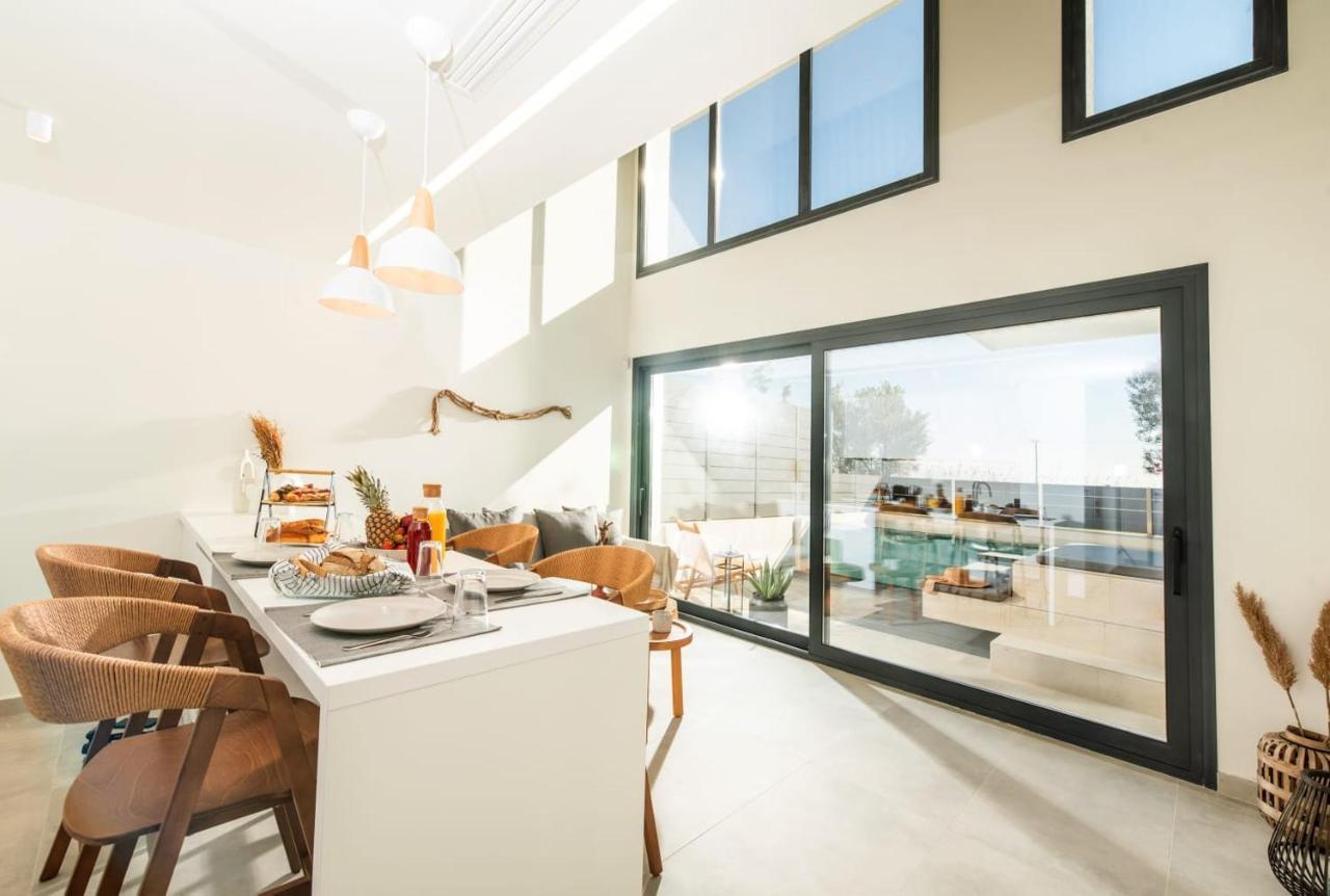 Serene Villas Halkidiki - Cfront Private Pool Néa Irákleia Eksteriør billede