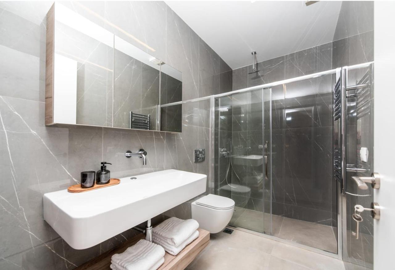 Serene Villas Halkidiki - Cfront Private Pool Néa Irákleia Eksteriør billede